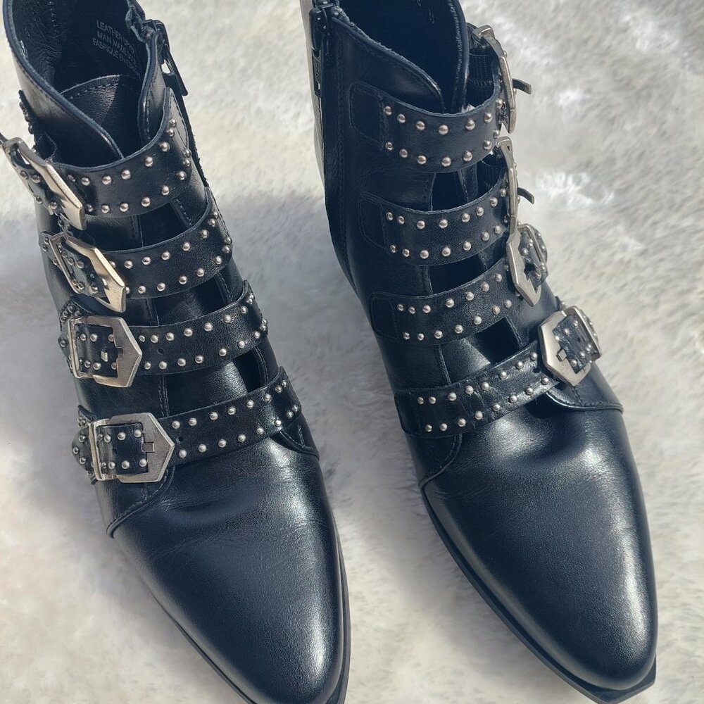 Pertini leather booties with buckles